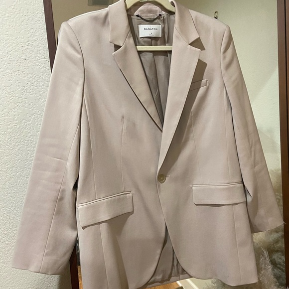 Aritzia babaton agency blazer in myth - Picture 2 of 5